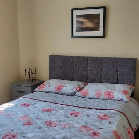 Nead An Ghleanna At The Foot Of Errigal Apartman